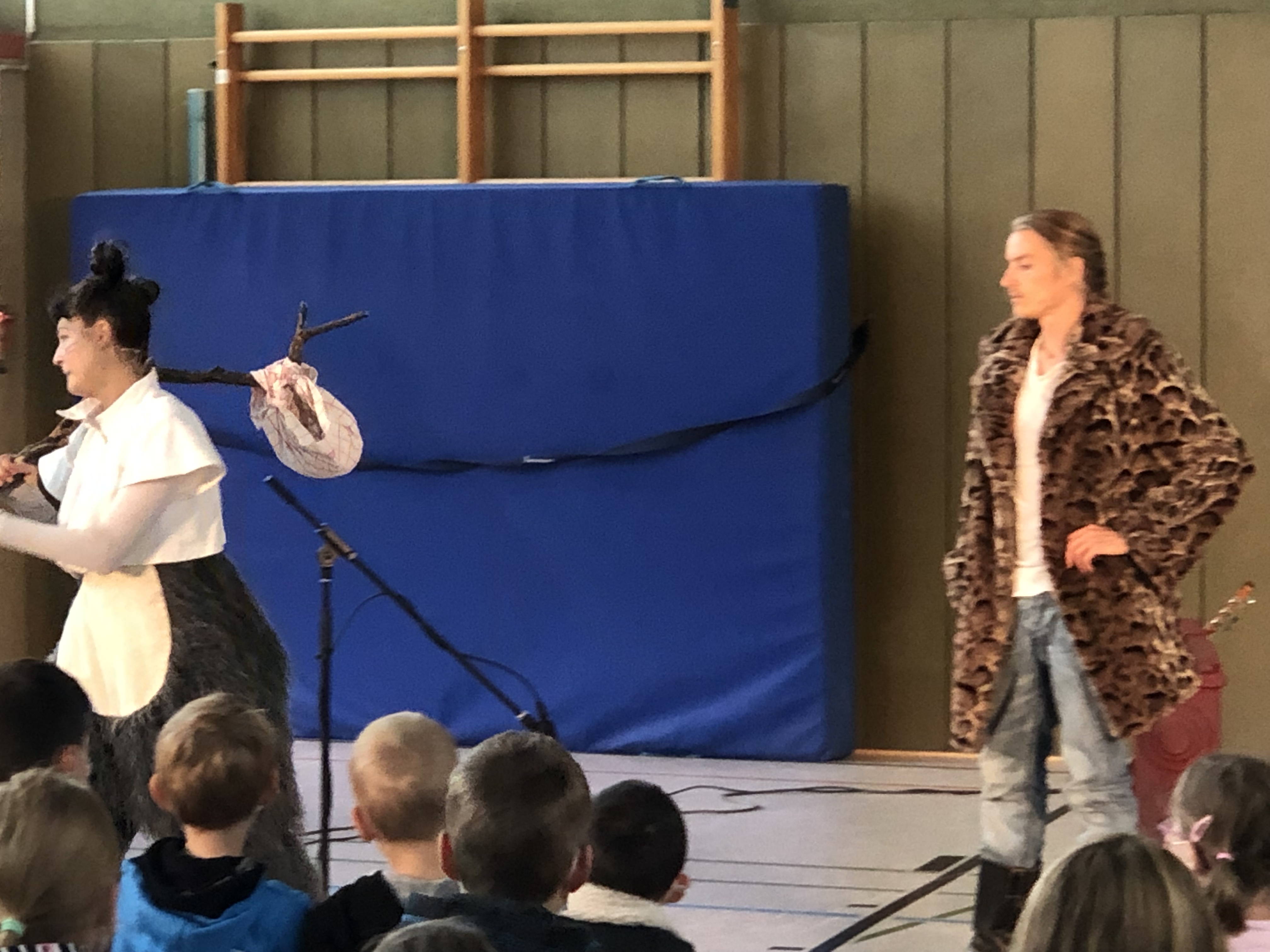 AB406E99 CE85 474D B499 A6E8F7EDBEB1