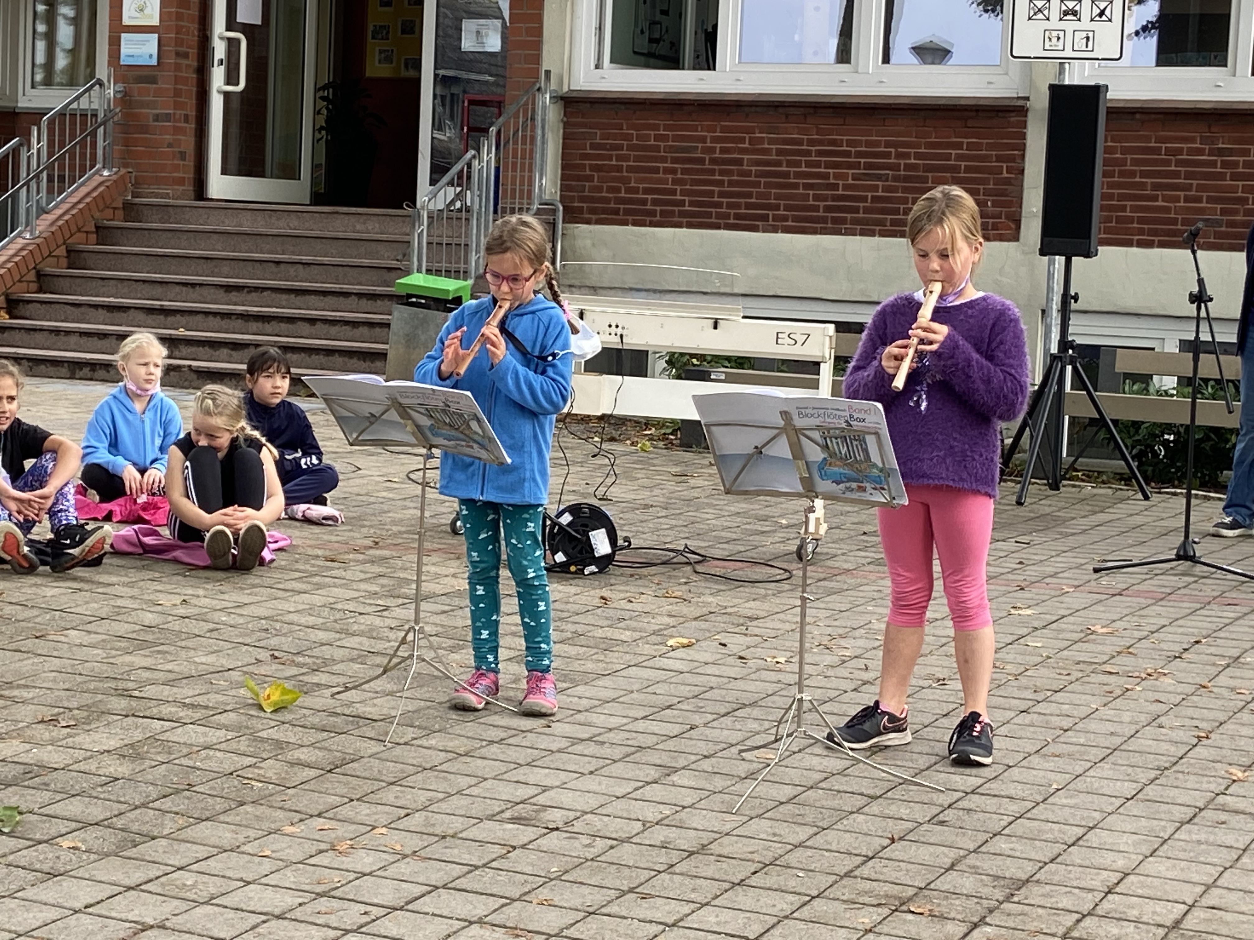 0881F5CD-77BA-4C2F-B6A7-2465BC5ED289