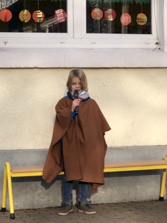 76143A6F 7990 4B3B B0D7 C5763CB24172 Small